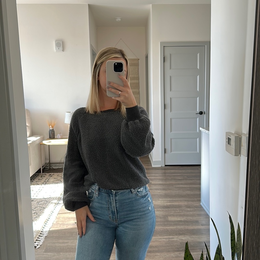 American eagle balloon sleeve sweater